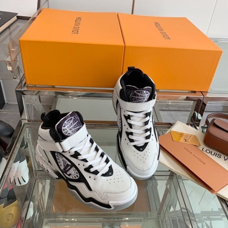 Louis Vuitton Trainer 2 sneakers in the white, black