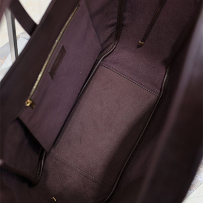 Saint Laurent Le 5 À 7 Bea Bag.