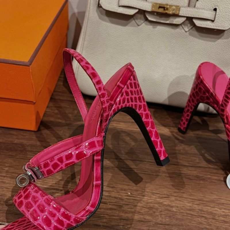 Hermès Lipstick 85 Sandals in a vibrant magenta pink alligator-embossed leather.