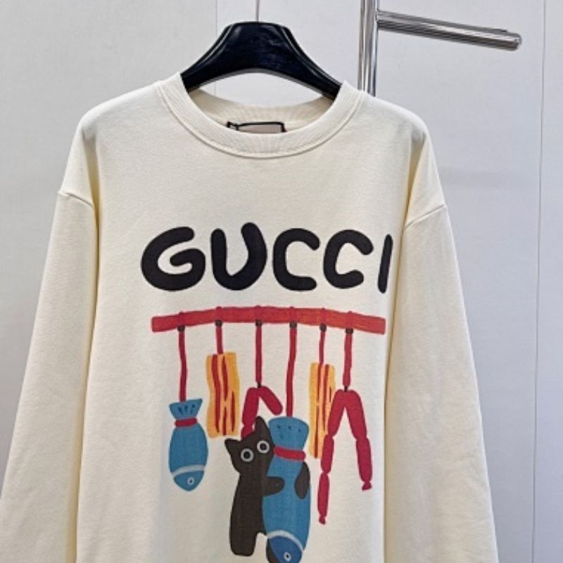 Gucci cotton sweatshirt with an artistic cat and fish graphic print.