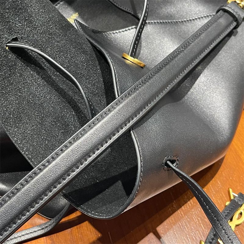 Saint Laurent Paris VII Pochon shoulder bag