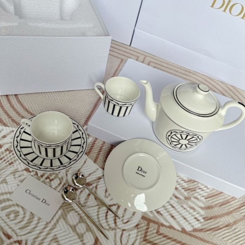 Dior Maison Monsieur Dior tea set, designed by Cordelia de Castellane.