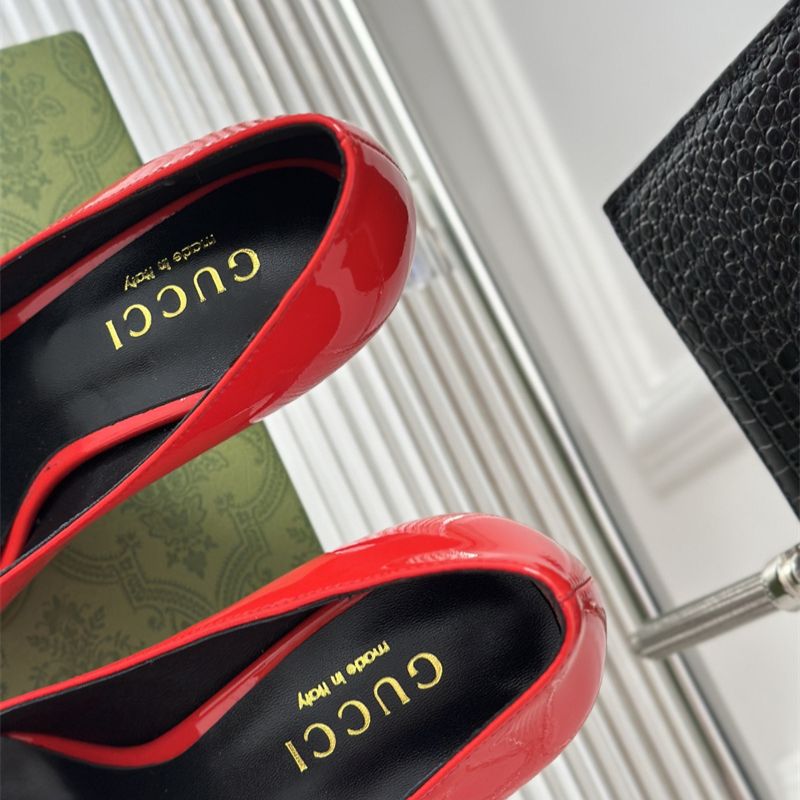 Gucci red patent leather pumps