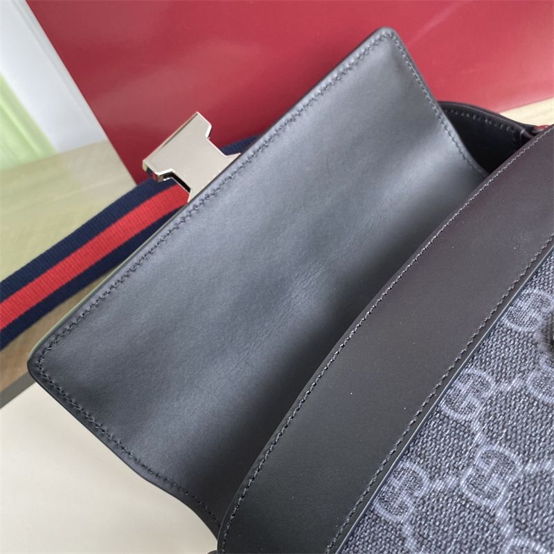 Gucci GG Supreme crossbody bag