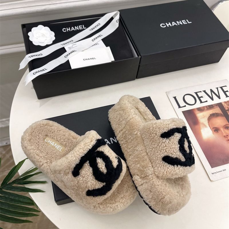 Chanel fuzzy slides