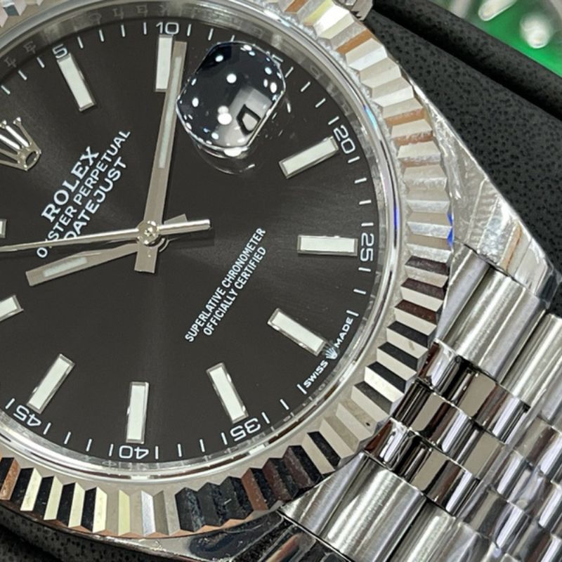 Rolex Datejust 41 Bright Black Jubilee