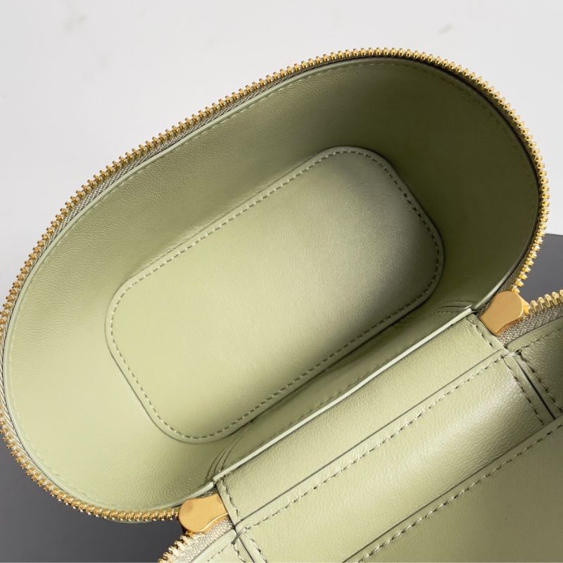 Bottega Veneta Bang Vanity Case Bag