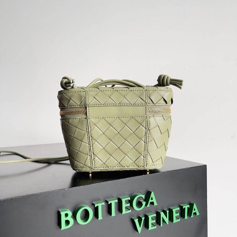 Bottega Veneta Bang Vanity Case Bag