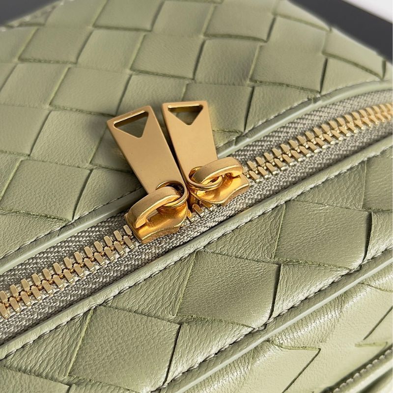 Bottega Veneta Bang Vanity Case Bag