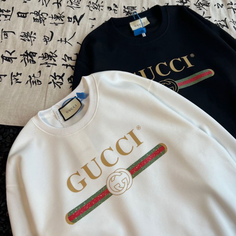 Gucci Autumn Winter Red & Green Striped Classic Logo Sweatshirt