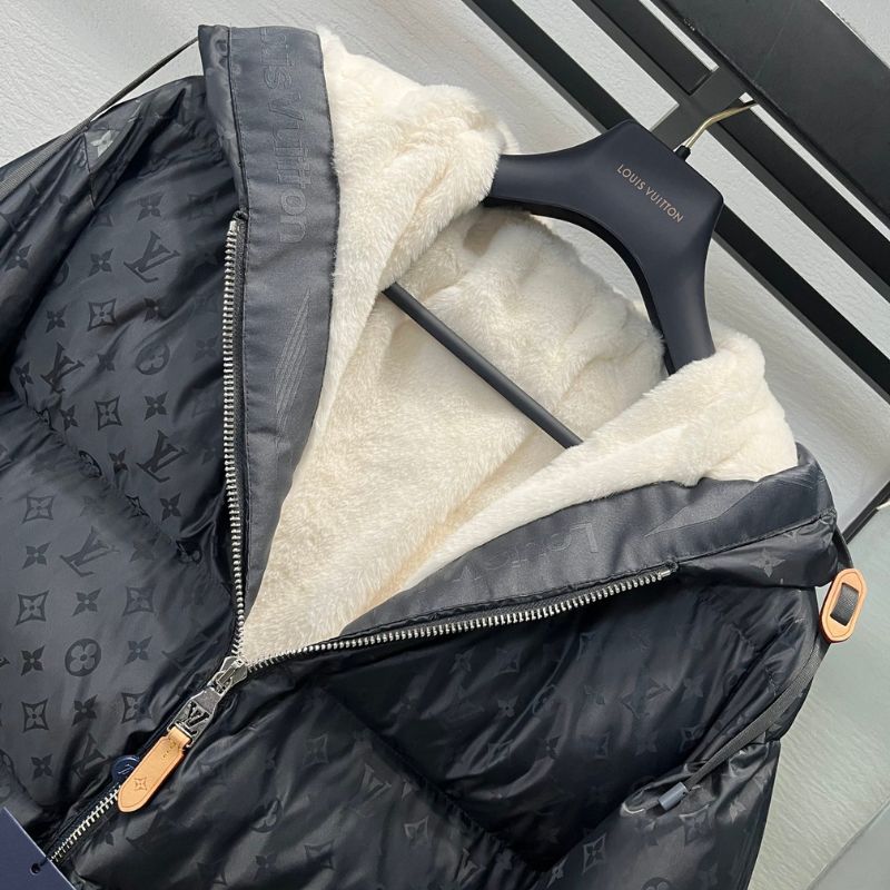 Louis Vuitton Rabbit Hair Composite Deerskin Hooded Jacket