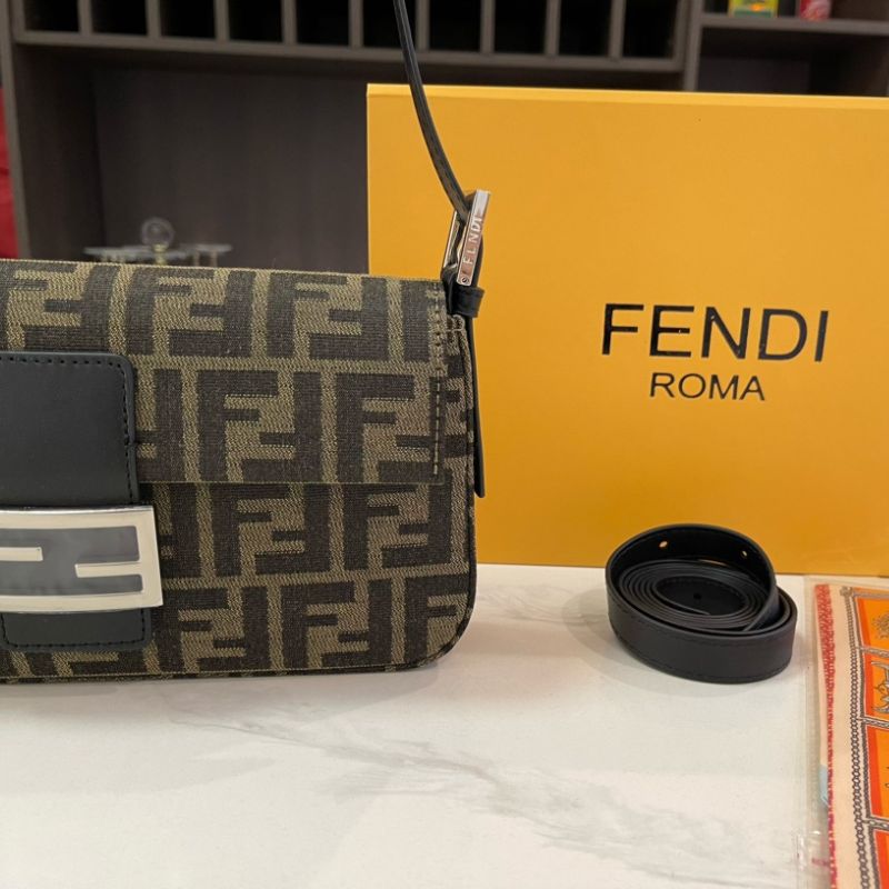 Fendi Baguette Underarm Bag