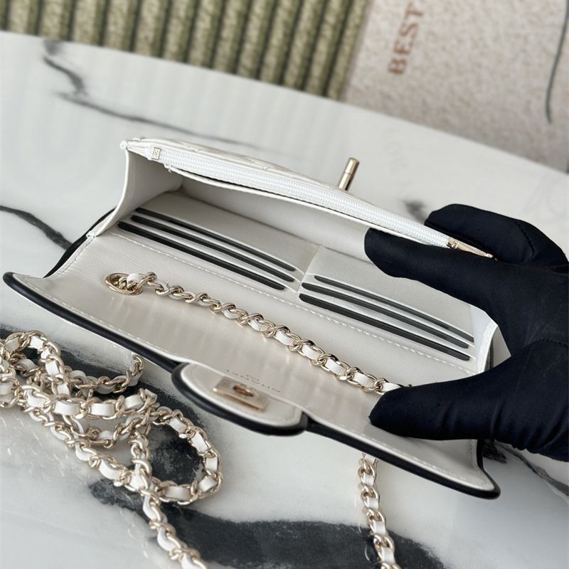 Mini Flap Bag Lambskin & Gold-Tone Metal White & Black