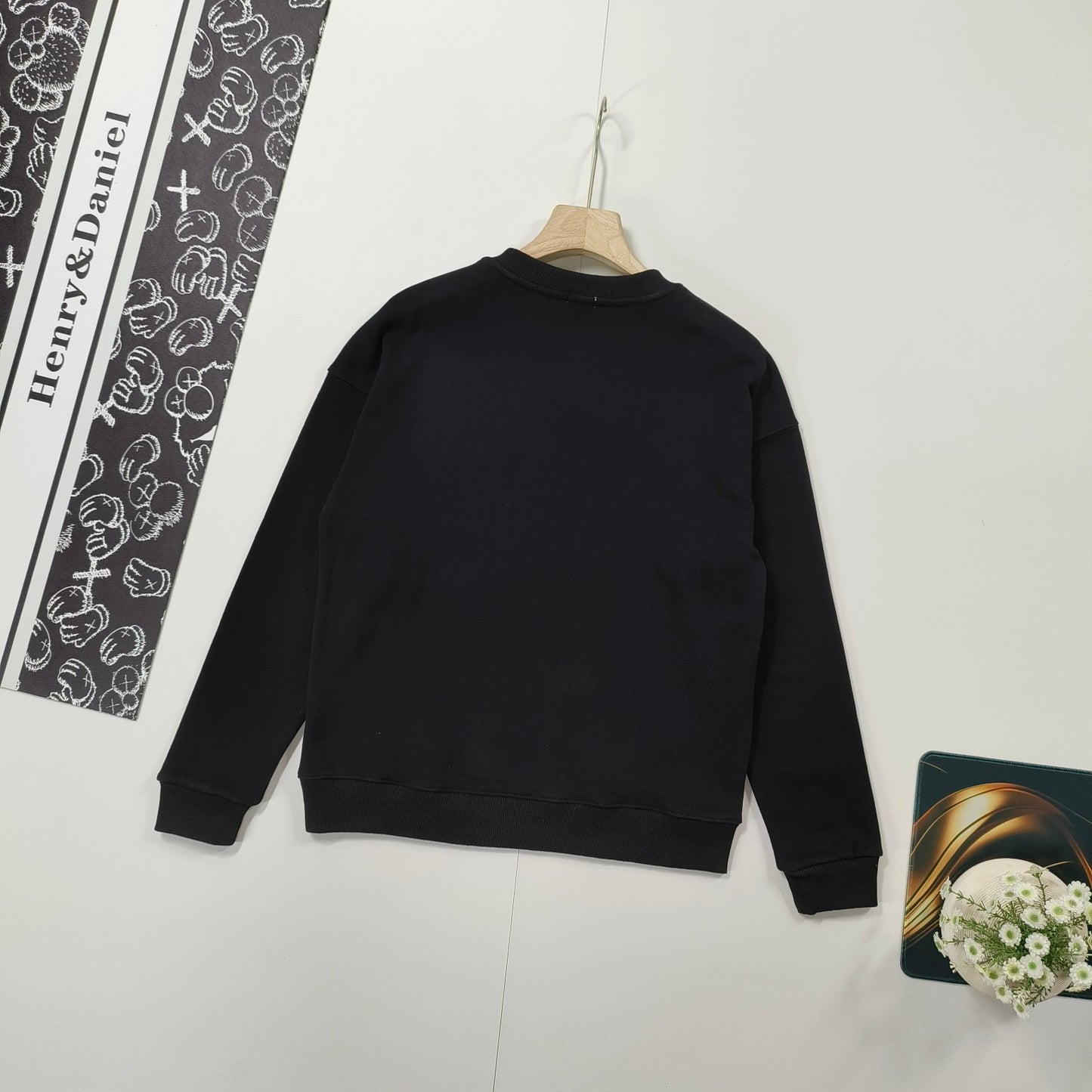 Loewe New Pocket Embroidered Logo Round Neck Sweatshirt