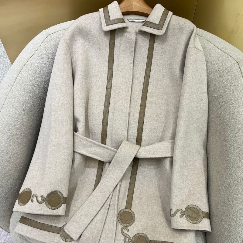 Herms embroidered cashmere coat