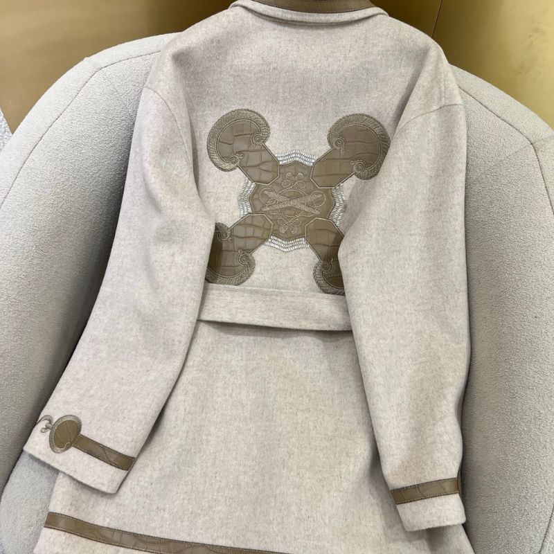 Herms embroidered cashmere coat
