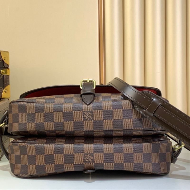 Louis Vuitton Saumur handbag in the Damier Ebene canvas
