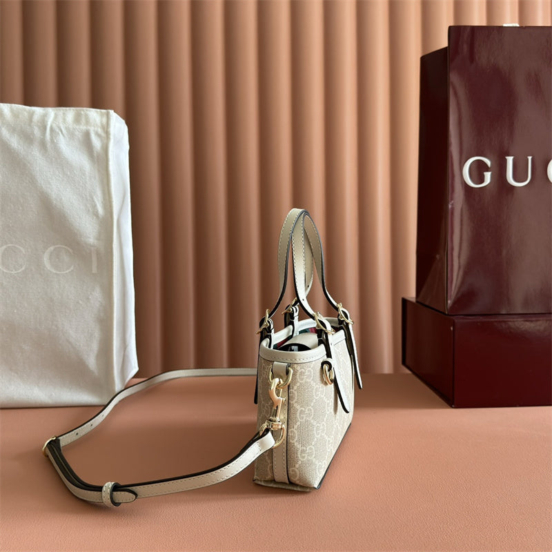 Gucci GG Emblem mini bag