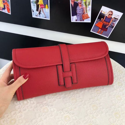 Hermès Jige Elan 29 clutch bags.