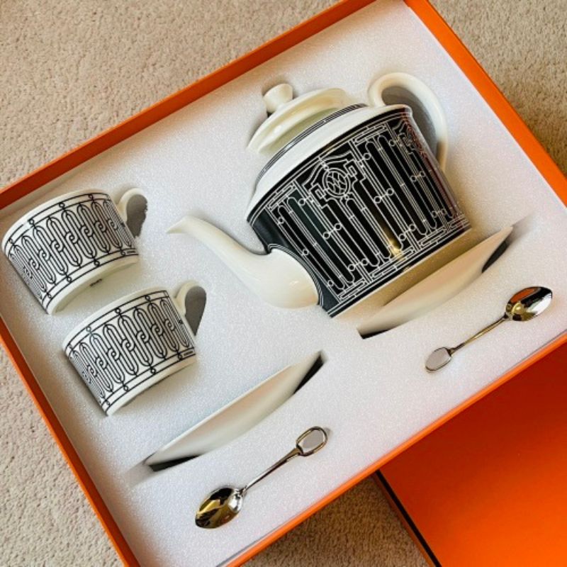 H Deco Tea Service from Hermès.