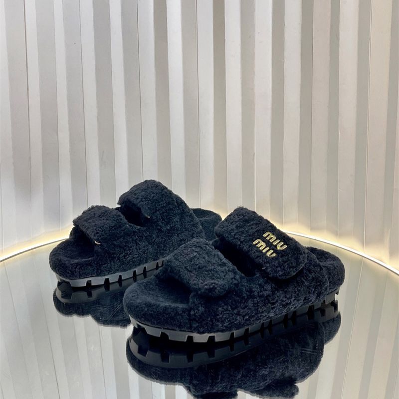 Miu Miu solid wool fluffy soft slippers