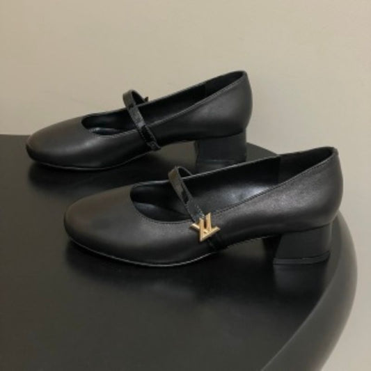 Louis Vuitton Darling Ballerinas in black.