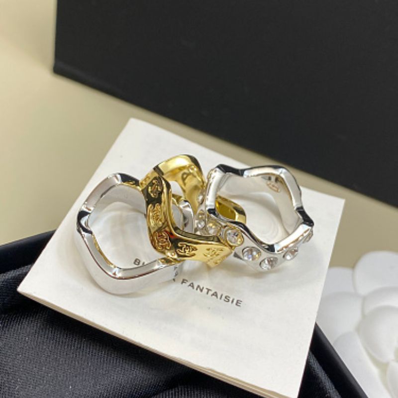 Chanel Coco Crush Crown Ring
