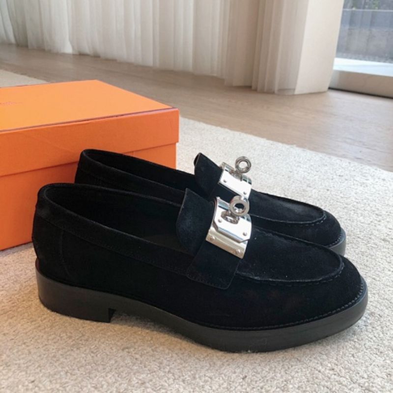 Hermès Dauphine Loafers in noir (black) suede,