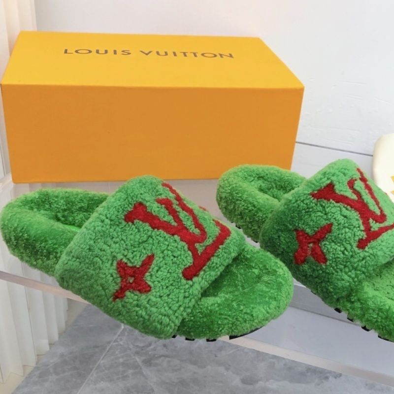 Louis Vuitton slippers,