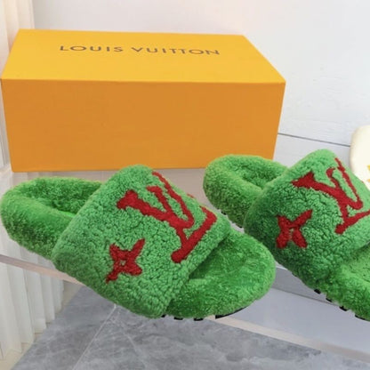 Louis Vuitton slippers,