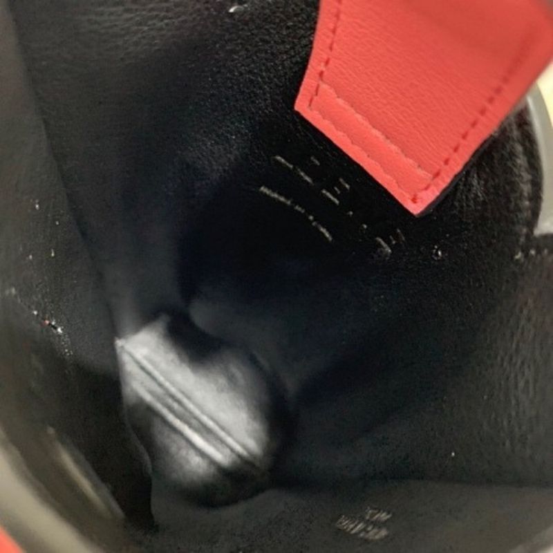 Loewe Elephant Pocket bag in a bright pink