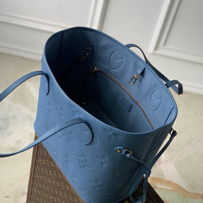 Louis Vuitton Neverfull MM tote bag in the Blue Jean