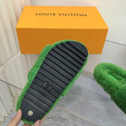 Louis Vuitton slippers,