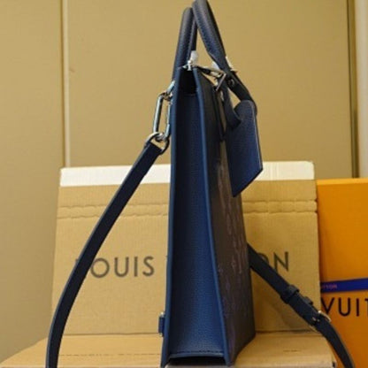 Louis Vuitton Sac Plat Zippé in the Blue Ink Watercolor Monogram finish.