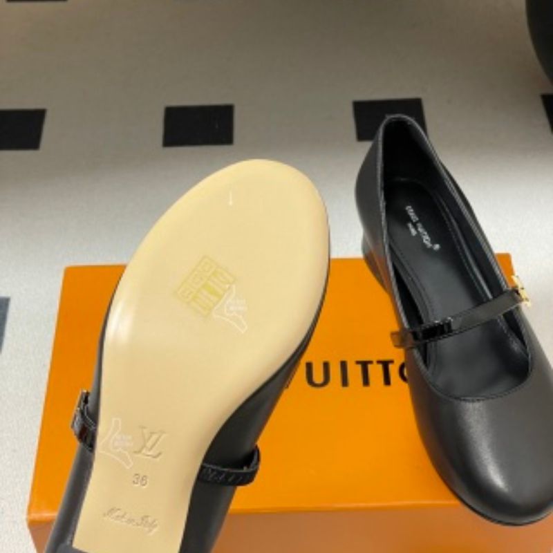 Louis Vuitton Darling Ballerinas in black.