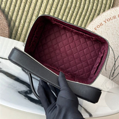 Chanel Classic Vanity Case,