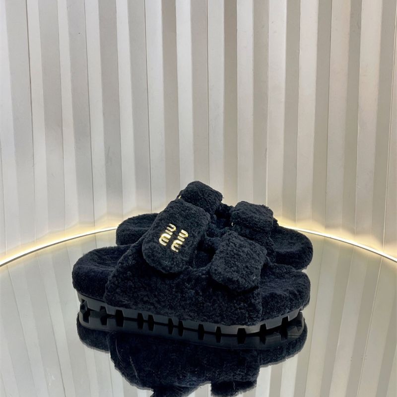 Miu Miu solid wool fluffy soft slippers