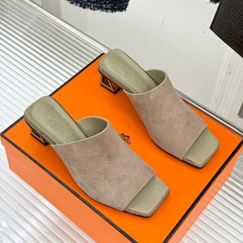 Hermès Kylie Mules in argile/taupe suede calfskin