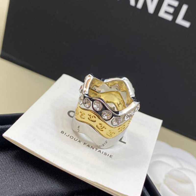 Chanel Coco Crush Crown Ring