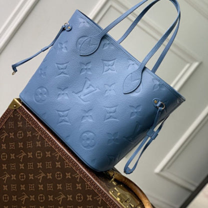 Louis Vuitton Neverfull MM tote bag in the Blue Jean