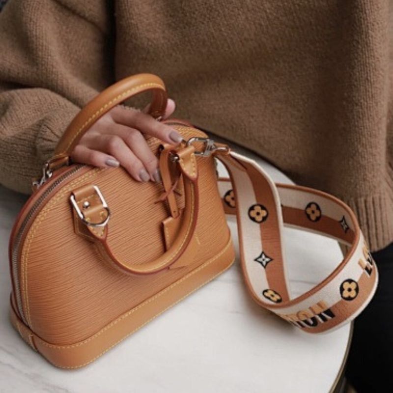 Louis Vuitton Alma BB in Honey Gold