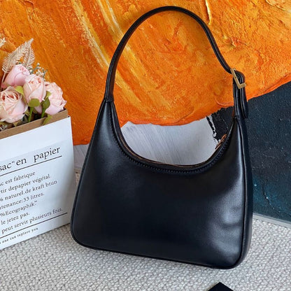 Saint Laurent Le 5 à 7 supple small shoulder bag