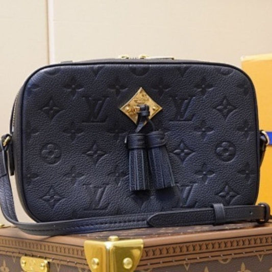 Louis Vuitton Saintonge handbag