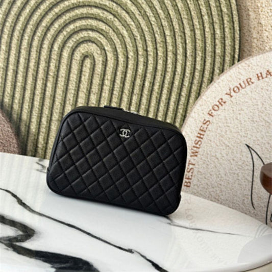 Chanel Classic Zipped Case & cosmetic pouch or travel vanity