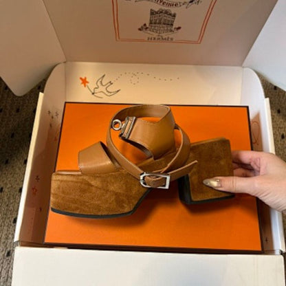 Hermès Elvire Sandals in the classic Gold (tan)