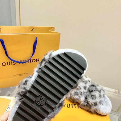 Louis Vuitton Mink Fur Bom Dia Slipper