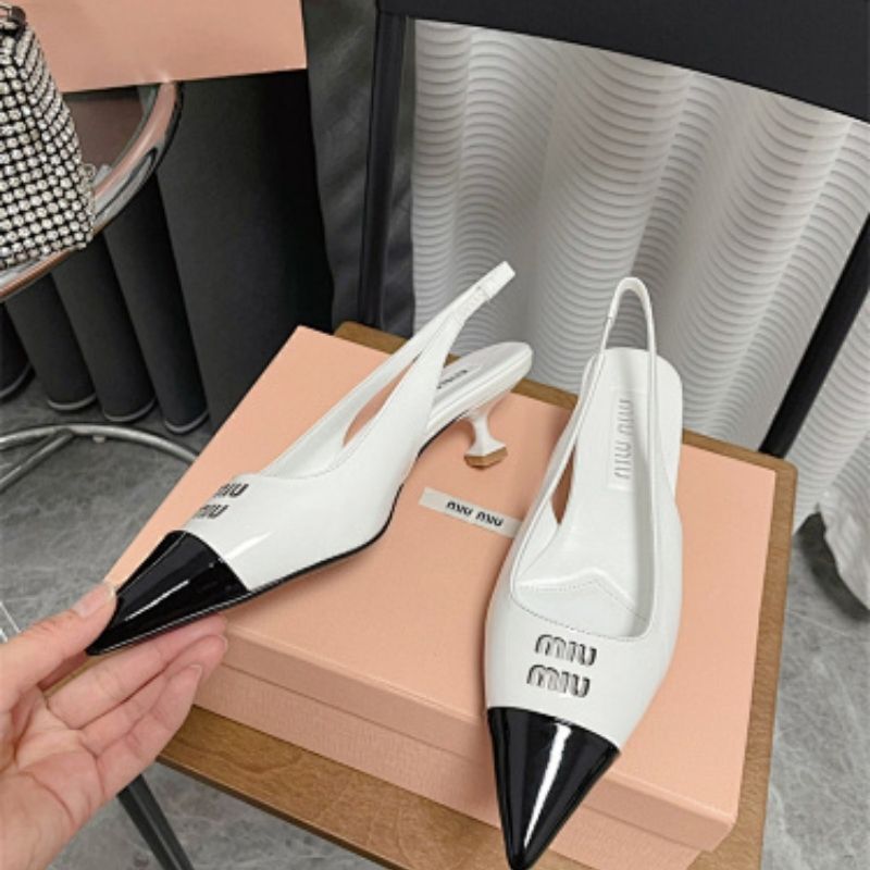 Miu Miu two-tone patent-leather slingback pumps