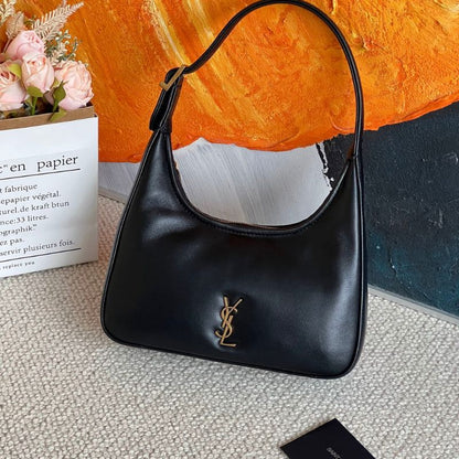 Saint Laurent Le 5 à 7 supple small shoulder bag
