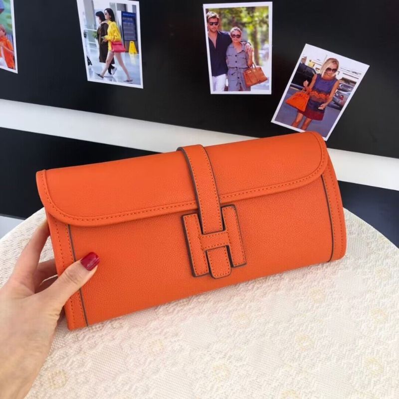 Hermès Jige Elan 29 clutch bags.