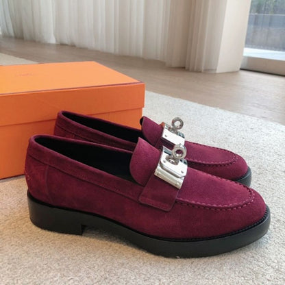 Hermès Dauphine Loafers in burgundy/bordeaux suede,